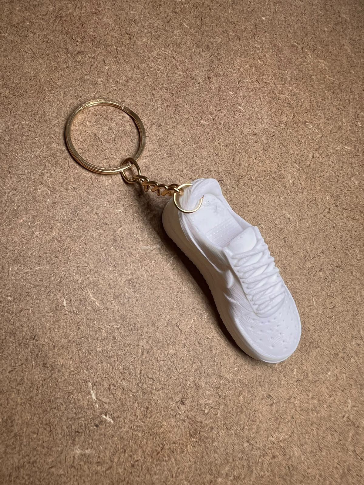Chaveiro Mini Tênis – Estilo Streetwear Urbano | Acessório Criativo Sneaker - Imagem 3