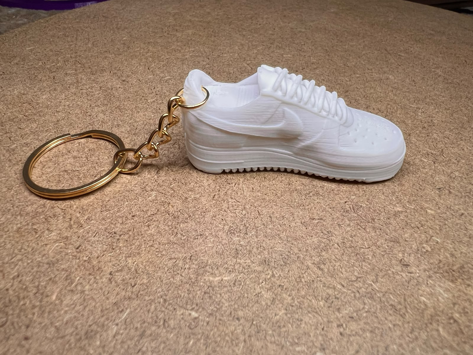 Chaveiro Mini Tênis – Estilo Streetwear Urbano | Acessório Criativo Sneaker - Imagem 4